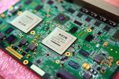 軟硬件均實(shí)現(xiàn)國產(chǎn)化 我國互聯(lián)網(wǎng)底層技術(shù)再獲突破，有力維護(hù)網(wǎng)絡(luò)空間安全與自主可控